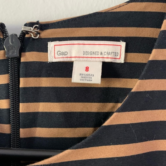 Like New! Gap Striped Fit & Flare Dress - Picture 7 of 14